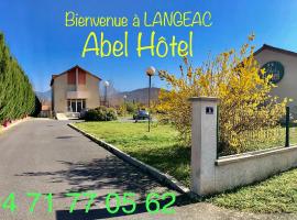 阿贝尔酒店，位于Langeac的酒店