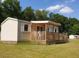Mobil-Home XXL 4 chambres - Camping La Colline，位于维尔通的酒店