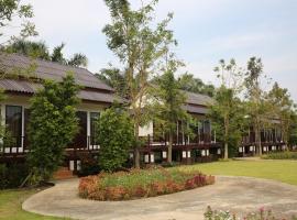 Sunflora Resort Chumphon，位于春蓬的酒店