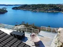 12 person holiday home in Fitjar