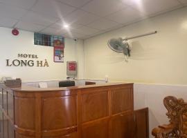 Khách sạn Long Hà，位于芹苴芹苴国际机场 - VCA附近的酒店