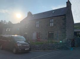 Detached, four bedroom house in Scalloway，位于Scalloway的度假屋