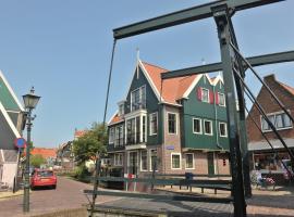 沃伦丹公寓，位于福伦丹Harbour of Volendam附近的酒店