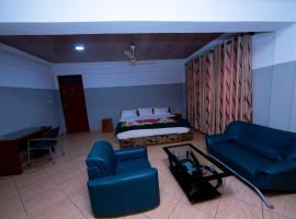 Pemicsa Hotel Accra，位于Spintex的酒店