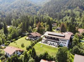 Gästehaus Hotel Maria Theresia - Kennenlernpreise für den Frühling am Schliersee，位于施利尔塞的酒店