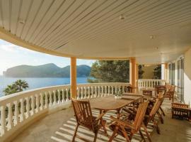 Villa Camp de Mar, Sea View，位于坎普德玛的酒店