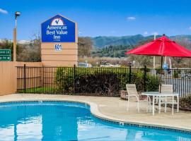 Americas Best Value Inn - Ukiah，位于尤奇亚的酒店