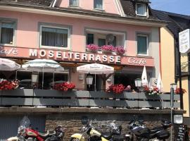 Cafe Moselterrasse，位于克洛滕的旅馆