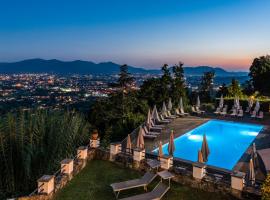Tenuta Guinigi Antico Borgo di Matraia - Exclusive Holidays apartments & Pool，位于卢卡的家庭/亲子酒店