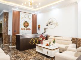 Rose Hotel Quảng Bình，位于洞海的酒店