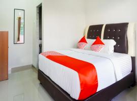 OYO 3215 Marina Hotel，位于Sinapuran的酒店