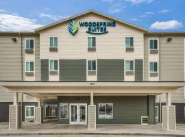 WoodSpring Suites Sulphur - Lake Charles，位于萨尔弗Center Circle Recreation Center附近的酒店