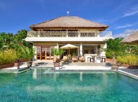 Villa Oscar，位于Temukus的带泳池的酒店