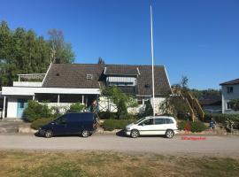 Källarlägenhet Centrumvägen Gusum，位于Gusum的酒店