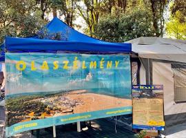 Olaszelmeny Beach Caravans Lignano Sabbiadoro，位于利尼亚诺萨比亚多罗的露营地