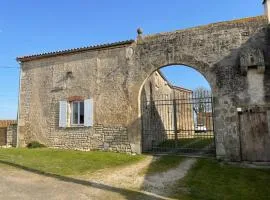 La Commanderie des Templiers Gîte 4 étoiles