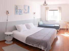 Perfect Shore Guest House，位于巴勒尔的酒店