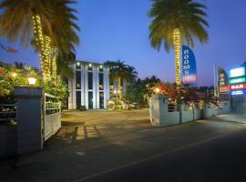 Park Residency Koyilandi，位于Quilāndi的酒店