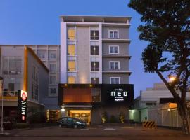 Hotel NEO Cirebon by ASTON，位于井里汶的Spa酒店