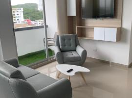 Bellavista VIP apartamento FULL equipado，位于库库塔的带停车场的酒店