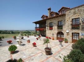 Hotel "Posada de Cantabria EL SOLAR" - Gintonic- Bar -Terraza panorámica，位于加利扎诺的酒店