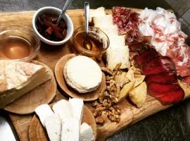 Agriturismo di Charme e Ristorante Stallato Il Filo di Paglia