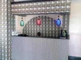 TANNEL HOTEL AND RESORT，位于Jimeta的酒店