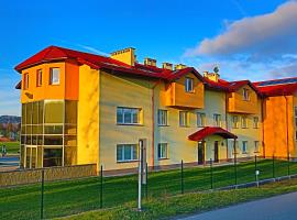 Gminny Ośrodek Sportu i Rekreacji，位于Frysztak的酒店