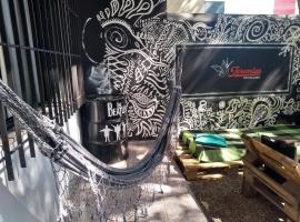 Jeremias Hostel Bar，位于维拉维尔哈的青旅