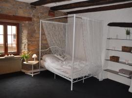 Maison de Charme "Le Moulin d'Hagenthal" - Chambre Romantique，位于阿让塔勒勒巴的低价酒店