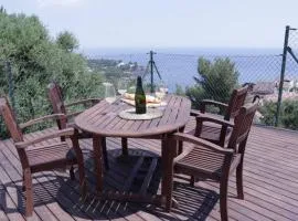 Costa Brava apartment with stunning sea view
