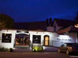 Marco Pierre White’s The Swan Inn，位于奥姆斯柯克的酒店