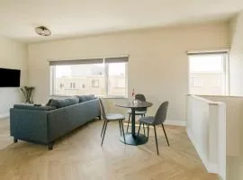 Flat with sea view and parking