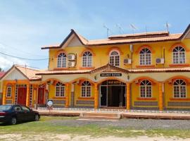 RAZ HOTEL PANTAI PERANGINAN KELULUT，位于马兰的酒店