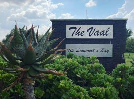 The Vaal Guesthouse，位于Oranjeville瓦尔大坝附近的酒店