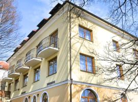 Hotel U Brány - Nová část，位于乌赫尔布罗德的酒店