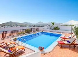3 bedrooms villa with sea view private pool and enclosed garden at Nazaret