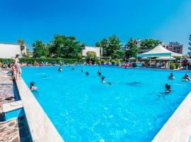 Residence Blu Marlin Natural free beach，位于丽都阿德里亚诺的酒店