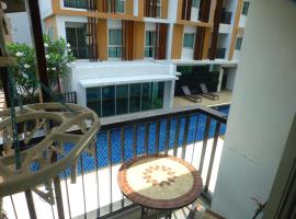 1 Double bedroom Apartment with Swimming pool security and high speed WiFi，位于乌隆他尼的酒店