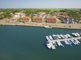 hafennahe Ferienwohnung mit Balkon und Meerblick - Hafenhäuser Wiek Wohnung 12