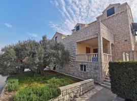 埃拉别墅，位于波斯蒂拉的酒店