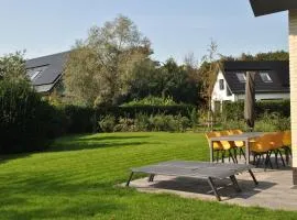 Bungalow in Texel near National Park