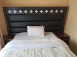 Miami guest house，位于弗里尼欣的酒店