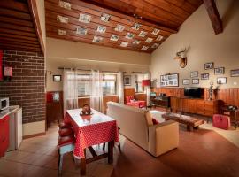 HAVANA VINTAGE Alojamentos Quartos，位于圣地亚哥-杜卡森的酒店