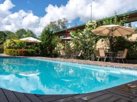 Hotel Margarita and Tour Operator Drake Bay，位于德雷克的酒店