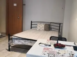 House in the center of Piraeus next to the port and the metro!!