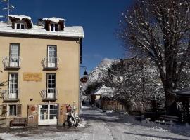 L'AUBERGE，位于Saint-Vincent-les-Forts的酒店