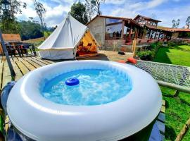 Cabaña y Glamping El Cofre By Rotamundos，位于La Cabaña的酒店