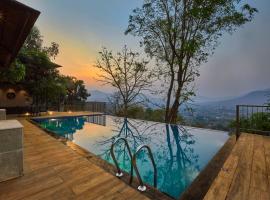 Mrudgandh Pool Villa Girivan Near Pune Mumbai，位于Mulshi穆尔希湖和大坝附近的酒店