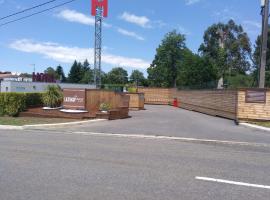 Motel Latino，位于Llanera的酒店